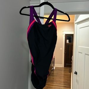 Speedo women's PowerFLEX Eco swimsuit, size 10